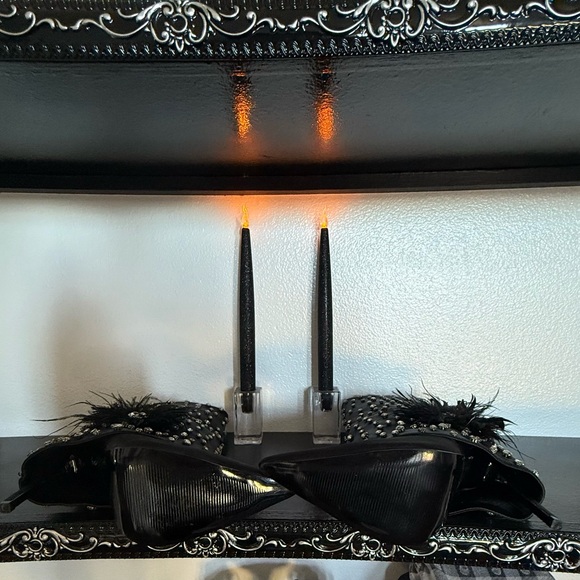 NWOT Azalea Wang Blaise Black Diamond Studded Boots With Flower Detail Size 7 - Picture 4 of 6